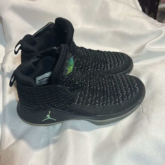 Nike Air Jordan XXXII Black Cat AA1254-003 MID Top Sneaker Youth Sz 4.5 Women 7 - Picture 10 of 10